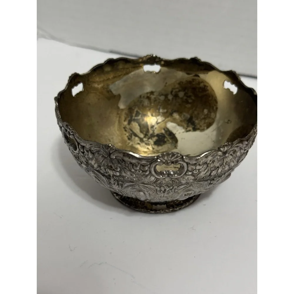 VTG Raimond Silverplate Ornate Footed Bowl Vintage‎ Tarnished Patina Pierced Rim